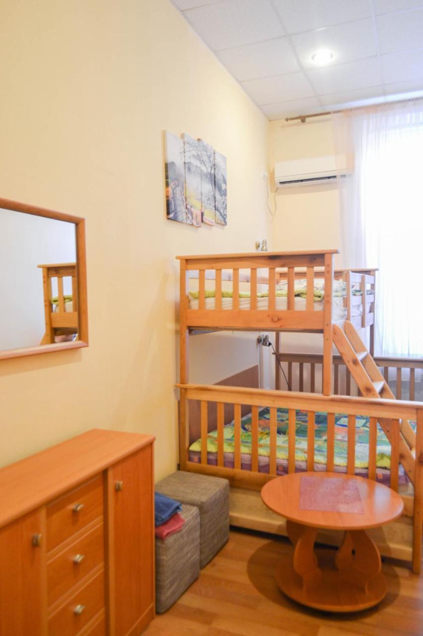 Vishnya Hostel دنيبروبيتروفسك المظهر الخارجي الصورة